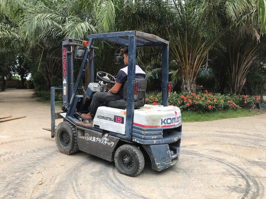 ขายFORKLIFT KOMATSU FD15-15(ดีเซล)(1.5ตัน) สวยเดิมจากญี่ปุ่น ยังไม่เคยใช้ในไทย 139,000เท่านั้น!!
