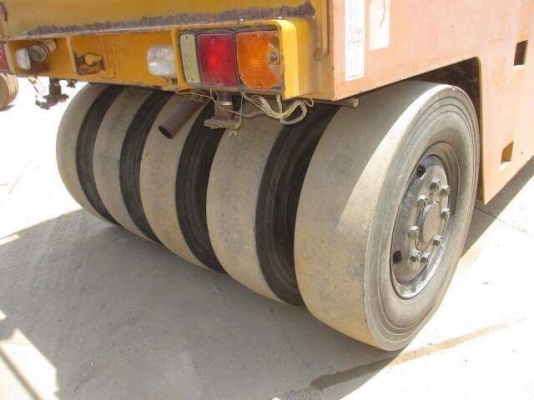 ขายรถบด 9 ล้อ DYNAPAC CP20 เครื่องยนต์ ISUZU 6BG1 FROM JAPAN สภาพพร้อมใช้งาน สนใจติดต่อ 063-9316985 ID LINE : 0639316985 ครับ