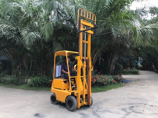ขายFORKLIFT TOTOTA รุ่นFGL7(700kg)(เบนซิล) สวยเดิมจากญี่ปุ่น ยังไม่เคยใช้ในไทย 58,000เท่านั้น!!