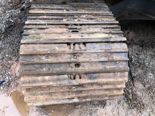 ขาย. 985,000 บาท  KOMATSU PC 130-6 K.  สภาพเก่านอก 1 ปี 8,xxx ชั่วโมง บูมอามยาวพิเศษ เครื่อง คามิน  มีลายหัวเจาะ เครื่องดี ปั้มแรง โซ่หนา เอวแน่น ไฟฟ้าครบ สภาพพร้อมใช้. เอกสารอินวอยซ์ รถอยู่ นครปฐม  โทร 0626426323 เว็ปเพจ Kaidee https://www.kaidee.com/mem