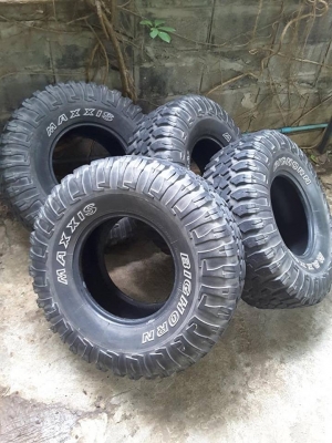Maxxis Bighorn MT 33-12.5-15 ปลายปี12 สภาพสวยๆ 1ชุด