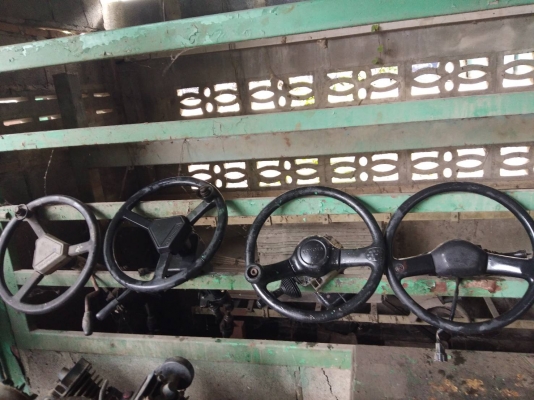 +++ ขายพวงมาลัยรถยก ครับ