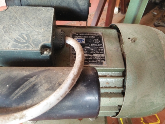 ขายเครื่องสีข้าวขนาดเล้กสุงประมานเมตรครึ่ง