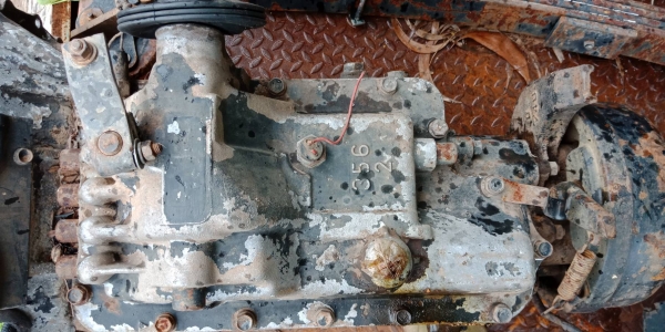 เกียรร็อกตาราง6เกียรเดินน่าสวยแน่นๆพร้อมใช้สภาพเก่านอกราคา25,000สนใจ0876029295