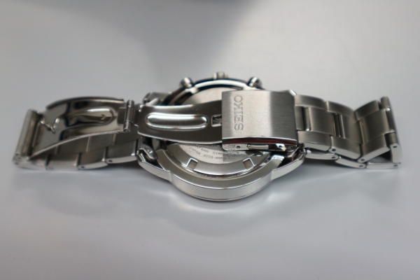นาฬิกา Seiko Chronograph ชาย สภาพใหม่มาก เดินปกติ มีกล่อง สายต่อ ส่งฟรี