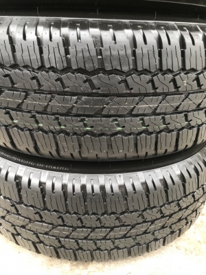 ล้อแม็กป้ายแดง Toyota Revo ขอบ17 พร้อมยางป้ายแดง 265-65-17 Bridgestone ปี 18 ตุ่มเด้ง เสันสีชัด