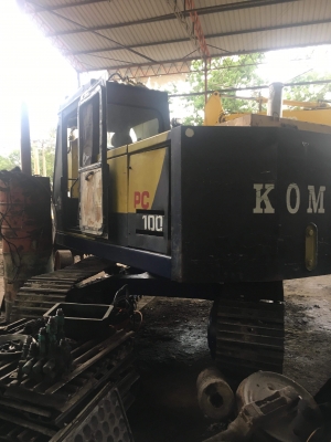 ขายKOMATSU PC 100-1 รถมี2คัน เหมาะกับงานก่อสร้างและร้านรับซื้อของเก่า ตัวเดิน905 ราคาต่อรองคุยกันได้ ขายได้ขายเลย โทร0616613023แพรว