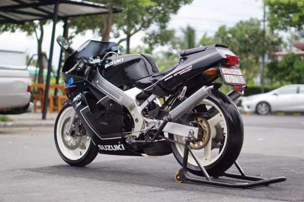 ร้าน วุฒิ นนบุรี ขาย SUZUKI เกร็มม่า 250 VJ21A รถสภาพสวยเดิมพร้้อมใช้สุดๆ ร้าน วุฒิ นนบุรี ขาย SUZUKI เกร็มม่า 250 VJ21A รถสภาพสวยเดิมพร้้อมใช้สุดๆ