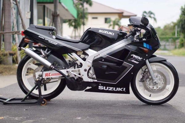 ร้าน วุฒิ นนบุรี ขาย SUZUKI เกร็มม่า 250 VJ21A รถสภาพสวยเดิมพร้้อมใช้สุดๆ ร้าน วุฒิ นนบุรี ขาย SUZUKI เกร็มม่า 250 VJ21A รถสภาพสวยเดิมพร้้อมใช้สุดๆ