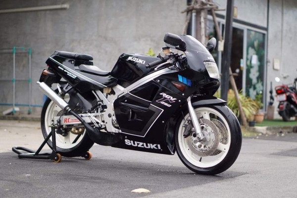 ร้าน วุฒิ นนบุรี ขาย SUZUKI เกร็มม่า 250 VJ21A รถสภาพสวยเดิมพร้้อมใช้สุดๆ ร้าน วุฒิ นนบุรี ขาย SUZUKI เกร็มม่า 250 VJ21A รถสภาพสวยเดิมพร้้อมใช้สุดๆ