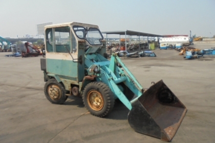 ขายรถตักล้อยาง YANMAR Y20W ขับ4ล้อ (สภาพดี)