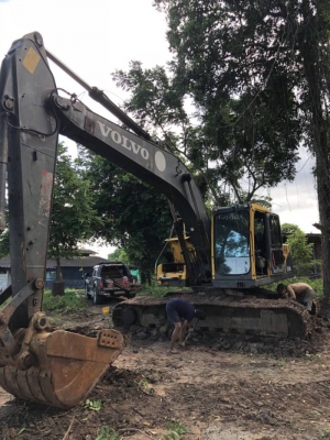 VOLVO EC210B