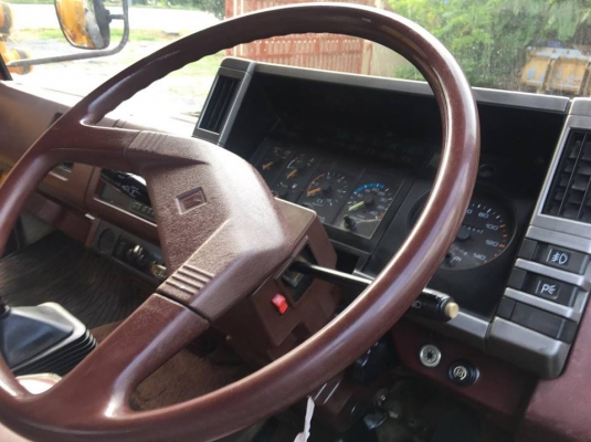 ขายหัวเก๋ง ISUZU Rocky Custom นำเข้าจากญึ่ปุ่น100\% ราคาถูกๆ สภาพสวยๆมาก สนใจติดต่อ 094-995-6265