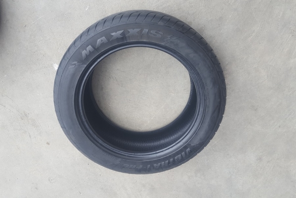 ขายยาง\% 215/55/17 ปี 16 MAXXIS Ipro 2 เส้น ขายยาง\% 215/55/17 ปี 16 MAXXIS Ipro 2 เส้น