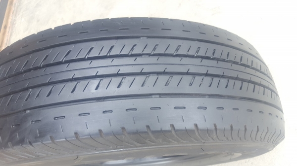 ขายยาง\% 205/70/15 ปี 17/3เส้น+15/1เส้น BRIDGESTONE R611 4 เส้น ขายยาง\% 205/70/15 ปี 17/3เส้น+15/1เส้น BRIDGESTONE R611 4 เส้น