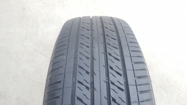 ขายยาง\% 215/65/16 ปี 17 DUNLOP 4 เส้น ขายยาง\% 215/65/16 ปี 17 DUNLOP 4 เส้น
