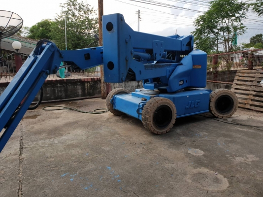 ขายรถกระเช้าไฟฟ้ายี่ห้อ JLG 13.7 เมตร ขายรถกระเช้าไฟฟ้ายี่ห้อ JLG 13.7 เมตร