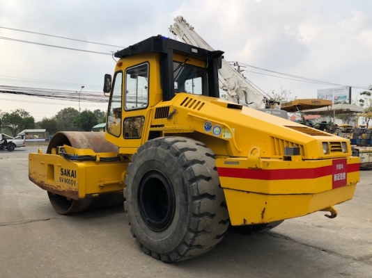 รถบด19ตัน Sakai SV900D รถเก่านอกนำเข้าจากญี่ปุ่น เก๋งแอร์พร้อม มีให้เลือกพร้อมใช้งาน  -เครื่องยนตร์ Isuzu 6 สูบ  สนใจติดต่อได้ที่ 065 639-3623