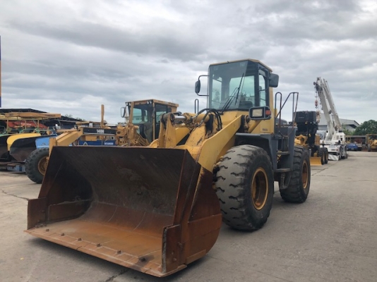 รถตักล้อยาง Komatsu WA300-3 รถเก่านอกสภาพดี นำเข้าจากญี่ปุ่น มีให้เลือกหลายคัน พร้อมใช้งาน  -เครื่องยนตร์ Komatsu 6 สูบ  สนใจติตด่อได้ที่ 065 639-3623