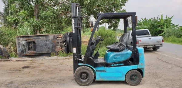 ขายด่วนรถยกซูมิตาโม่ FG15-18 ยกได้1.5ตันยกสูง3เมตรงาหนีบหมูดได้360องศายางตัน4เส้นรถนอกเพิ่งนำเข้ามายังไม่เคยใช้งานในเมืองไทยเลย