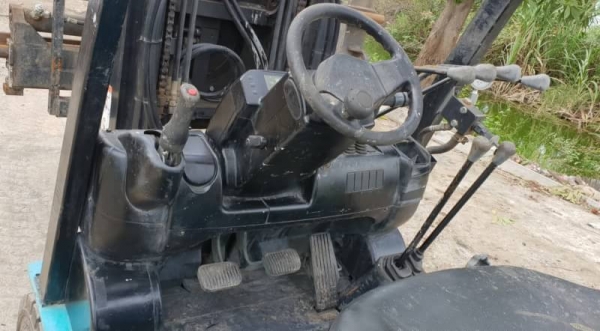 ขายด่วนรถยกซูมิตาโม่ FG15-18 ยกได้1.5ตันยกสูง3เมตรงาหนีบหมูดได้360องศายางตัน4เส้นรถนอกเพิ่งนำเข้ามายังไม่เคยใช้งานในเมืองไทยเลย