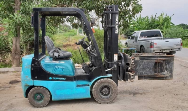 ขายด่วนรถยกซูมิตาโม่ FG15-18 ยกได้1.5ตันยกสูง3เมตรงาหนีบหมูดได้360องศายางตัน4เส้นรถนอกเพิ่งนำเข้ามายังไม่เคยใช้งานในเมืองไทยเลย