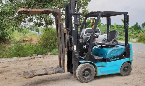ขายด่วนรถยกซูมิตาโม่ FG15-18 ยกได้1.5ตันยกสูง3เมตรงาหนีบหมูดได้360องศายางตัน4เส้นรถนอกเพิ่งนำเข้ามายังไม่เคยใช้งานในเมืองไทยเลย