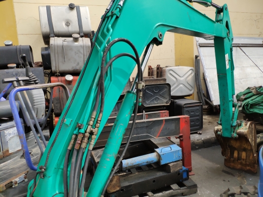 ขายรถขุดแบคโฮ โคมัสสุ Komatsu PC30MR-1 รถเก่านำเข้าจากญี่ปุ่น สภาพสวย พร้อมใช้งาน