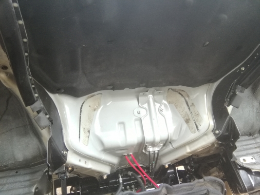 6 ล้อดัมพ์ *EURO.3* ISUZU NMR 130 แรงม้า *ยาว 4.00 ม.* รถสวยเดิมทั้งคัน * รถห้างแท้ * ไมล์ 4&times;,