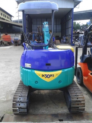 KOMATSU รุ่น PC 30 MR-1 KOMATSU รุ่น PC 30 MR-1