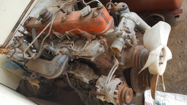 ขาย เครื่อง ISUZU 6SD1 240 แรงม้า ไม่มีใบคุมเครื่อง ไม่มีไดสตาร์ท