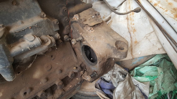 ขาย เครื่อง ISUZU 6SD1 240 แรงม้า ไม่มีใบคุมเครื่อง ไม่มีไดสตาร์ท