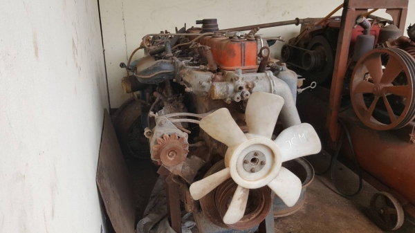 ขาย เครื่อง ISUZU 6SD1 240 แรงม้า ไม่มีใบคุมเครื่อง ไม่มีไดสตาร์ท