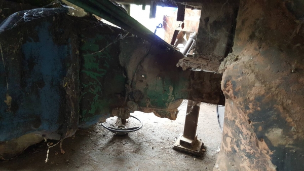 ขายตามสภาพ รถคีบอ้อย คีบหลังสามารถเกษตรยนต์ ไม่มีเครื่อง ไม่มีเกียร์ ไม่มีปั้ม ราคาต่อรองได้