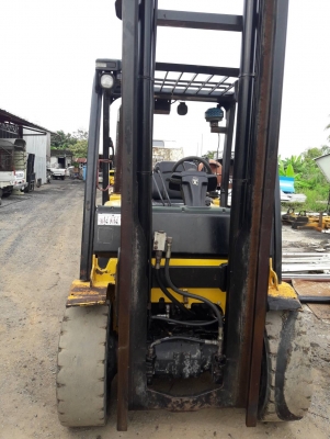 รถโฟลคลีฟ YALE ยกใด้ 4.5ตัน ยกสูง6เมตร ใช้แก็ซ พร้อมใช้งาน