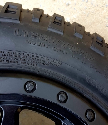 ขายล้อ/ขายยาง MICKEY THOMPSON 33" ขอบ 17 แท้ทั้งชุด ขายล้อ/ขายยาง MICKEY THOMPSON 33" ขอบ 17 แท้ทั้งชุด