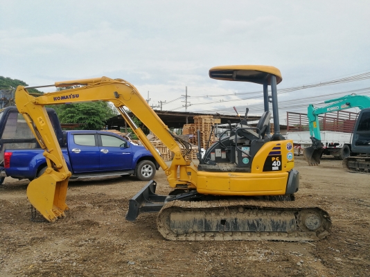ขายครับPc40Mr2 สภาพพร้อมใช้งาน เอกสารใบอินวอย โทร.0851562314