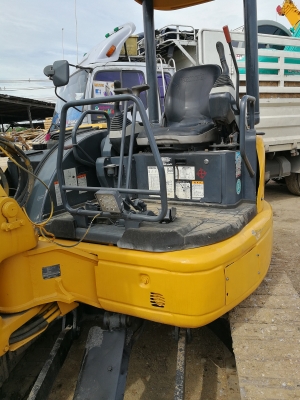 ขายครับPc40Mr2 สภาพพร้อมใช้งาน เอกสารใบอินวอย โทร.0851562314