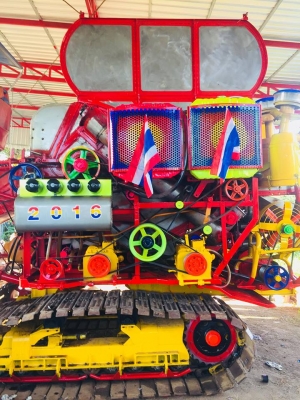 ขายรถเกี่ยวข้าว 390000 พร้อมใช้งาน