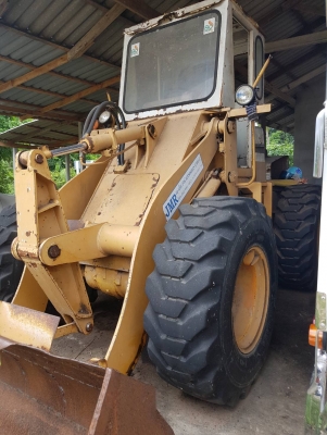 ขายรถตักkomatsu 510 ขายตามสภาพเครื่องอะหรั่ยครบ แต่ต้องเอามาฟิตใหม่คับ ยางเต็มทั้ง4เส้นคับ เอกสารใบซ
