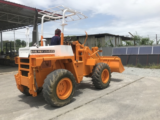 ขายรถตักKOMATSUรุ่น505นำเข้าญี่ปุ่นไม่เคยใช้งานในไทย เอวอ่อน  เครื่องดีเซล4สูบ สภาพดีพร้อมใช้งานมีหลายคัน 081-8302909 จิรโรจน์ Line  :  @J555