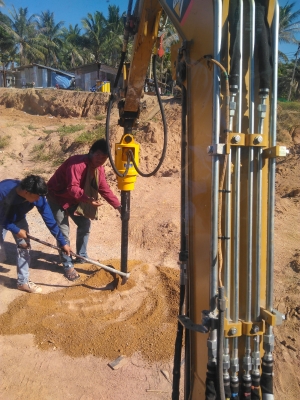 หัวเจาะสว่านแบคโฮ