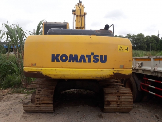 ขายรถแบคโฮ KOMATSU PC200-8 ขายรถแบคโฮ KOMATSU PC200-8