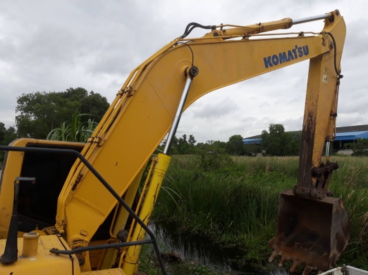 ขายรถแบคโฮ KOMATSU PC200-8 ขายรถแบคโฮ KOMATSU PC200-8