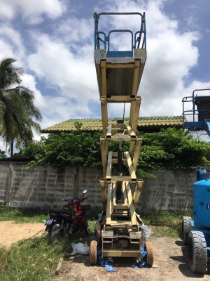 รถกระเช้าไฟฟ้าขากรรไกรยี่ห้อ JLG ยกสูง 9.7 เมตร