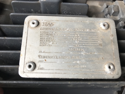 ขายชุดตู้ทำความเย็น พร้อมปั๊มน้ำร้อน Refrigerator dryer &amp; Pump ตู้ Omi 0.11Kw. 220V ไฟบ้าน ปั๊มน้ำขนาด 3.2HP. 380V สภาพสวย พร้อมใช้งาน มี 2ชุดครับ