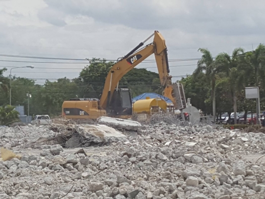 รับประมูลงานของเก่าอุตสาหกรรม ติดต่อ คุณโชค 0804563835,08-7046-9696