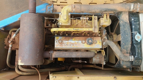 ขาย 225,000 KOMATSU pc 60-5  พร้อมไลหัวเจาะ เครื่องดี ปั๊มแรง เอวแน่น ช่วงล่างดี โซ่หนา รถสภาพพร้อมใช้งาน  รถอยู่ ขอนแก่น 064-191-1112