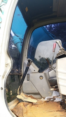 ขาย 890,000 KOBELCO SK 200-6 yn 07 ไฟฟ้าครบ เครื่องดี ปั้มแรง เอวแน่น ช่วงล่างเต็ม เอกสารอินวอยทร์ รถสวยพร้อมใช้ รถอยู่ จันทบุรี 090-772-3710 090-772-3708 ขาย 890,000 KOBELCO SK 200-6 yn 07 ไฟฟ้าครบ เครื่องดี ปั้มแรง เอวแน่น ช่วงล่างเต็ม เอกสารอินวอยทร์ รถสวยพร้อมใช้ รถอยู่ จันทบุรี 090-772-3710 090-772-3708