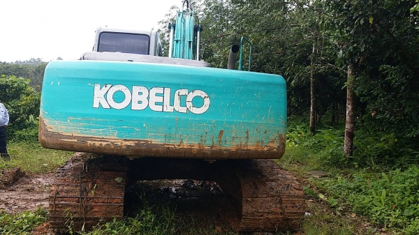 ขาย 890,000 KOBELCO SK 200-6 yn 07 ไฟฟ้าครบ เครื่องดี ปั้มแรง เอวแน่น ช่วงล่างเต็ม เอกสารอินวอยทร์ รถสวยพร้อมใช้ รถอยู่ จันทบุรี 090-772-3710 090-772-3708 ขาย 890,000 KOBELCO SK 200-6 yn 07 ไฟฟ้าครบ เครื่องดี ปั้มแรง เอวแน่น ช่วงล่างเต็ม เอกสารอินวอยทร์ รถสวยพร้อมใช้ รถอยู่ จันทบุรี 090-772-3710 090-772-3708